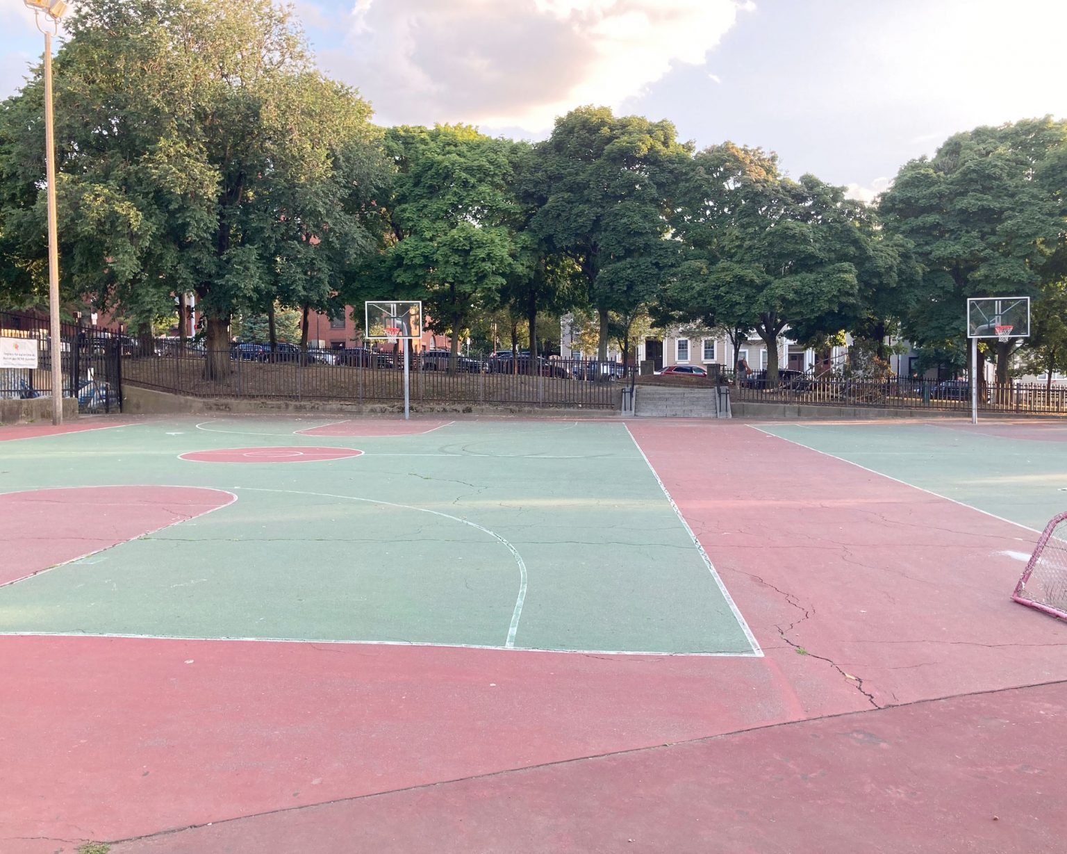 Find Basketball Courts in Boston