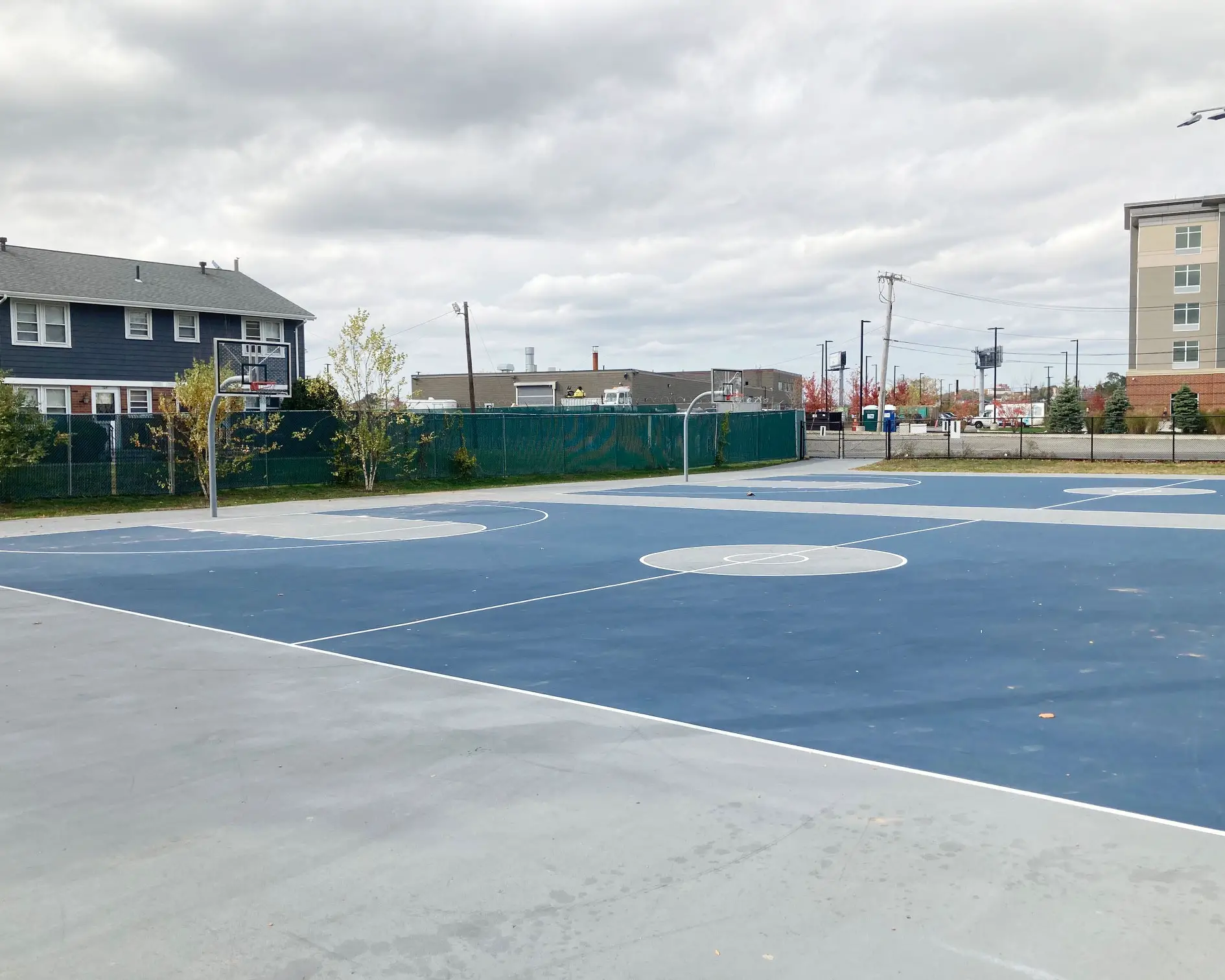 Noyes Playground basketball courts