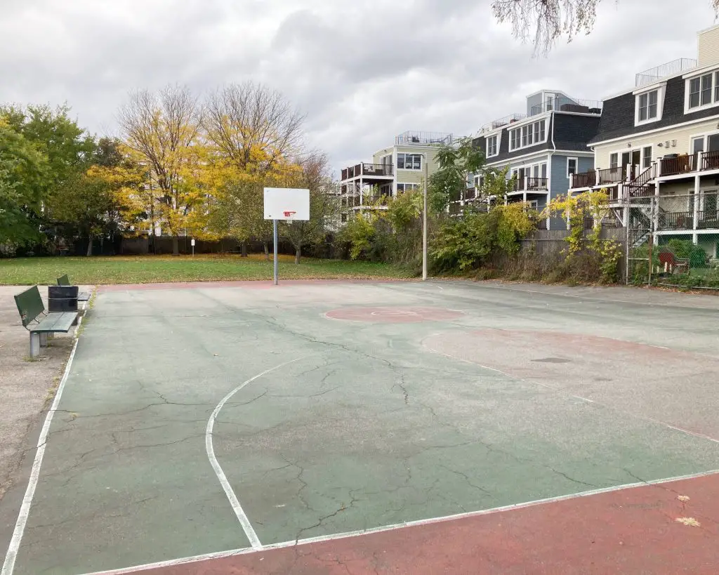 porzio park basketball court