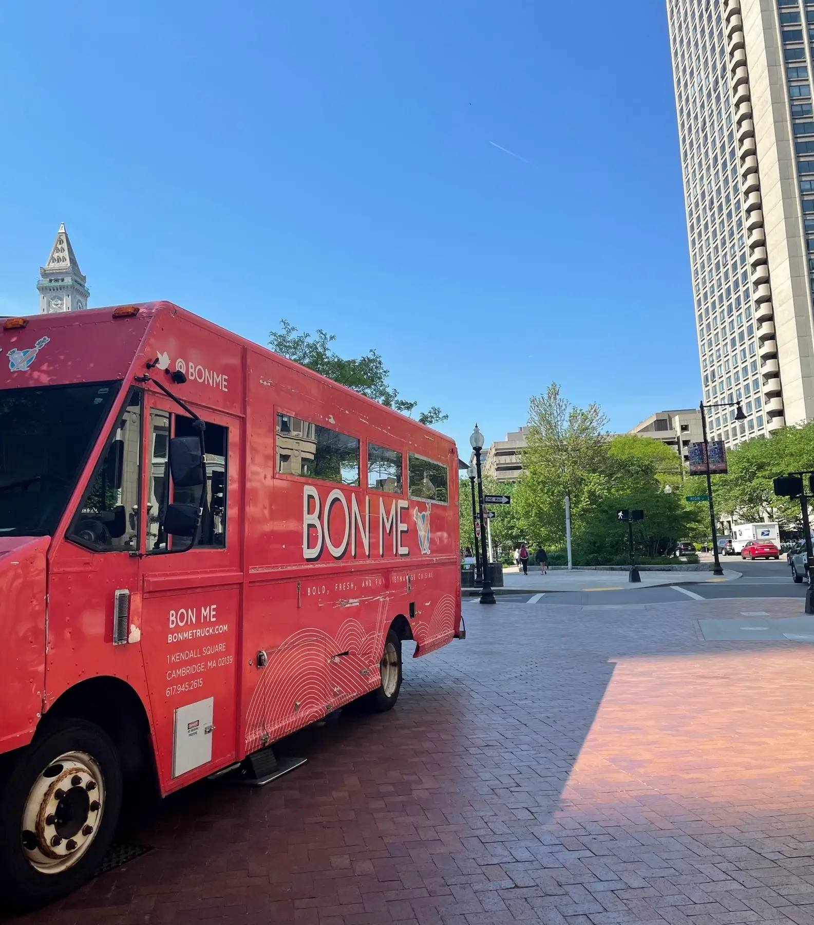 Bon Me Food Truck: Tuesdays @ Dewey Square