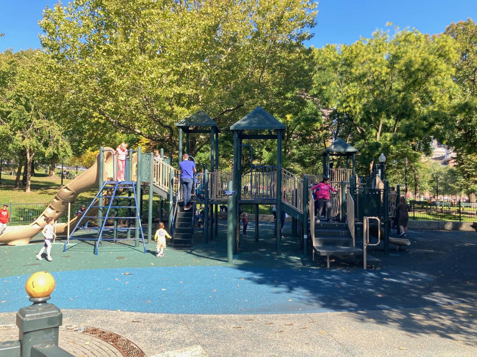 Boston Common: Amenities & Parking - Urbnparks.com