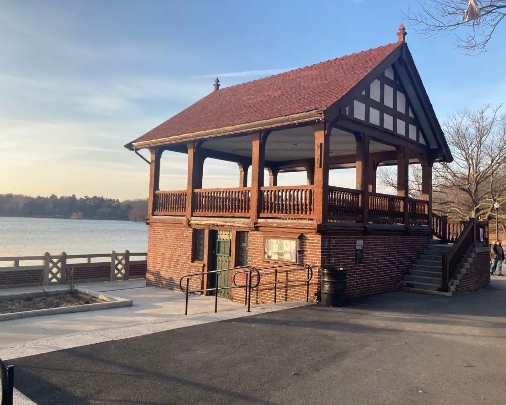 jamaica-pond-22
