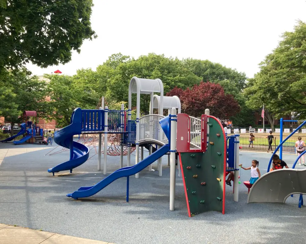 peters-park-south-end-playground2