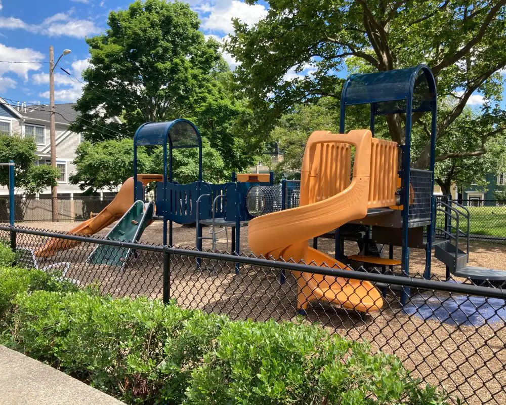 pierce-school-playground-brookline16